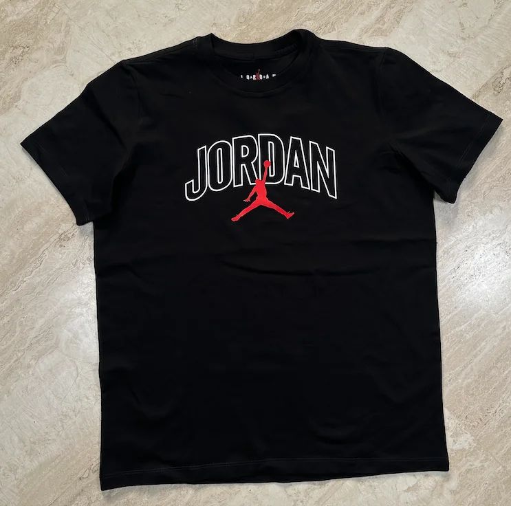 Jordan Silueta - imagen 2