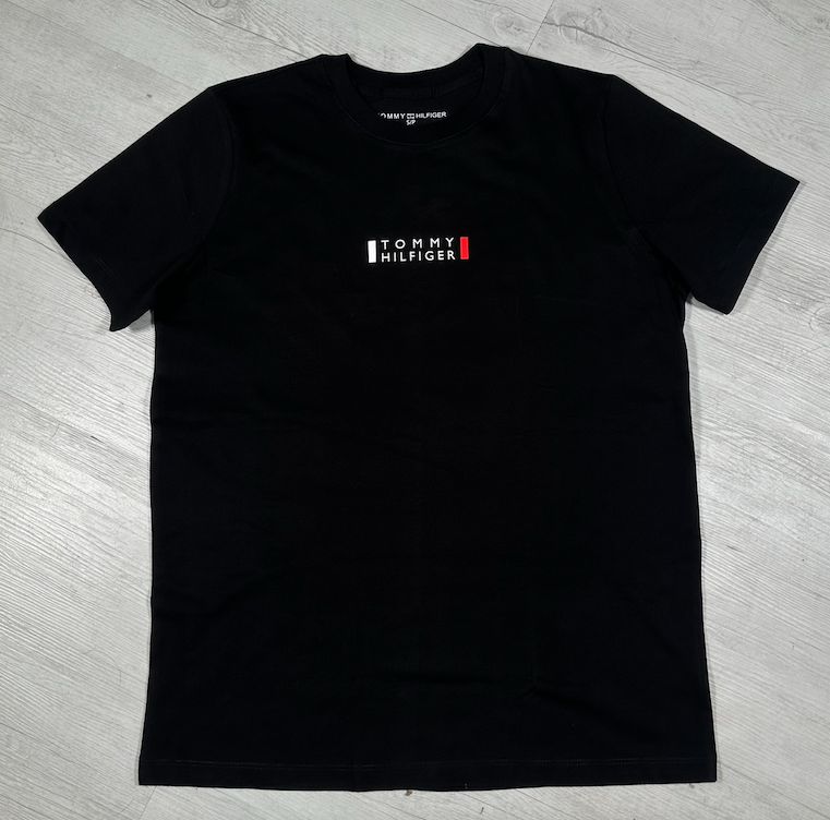 Camiseta Esencial Tommy Hilfiger - imagen 2
